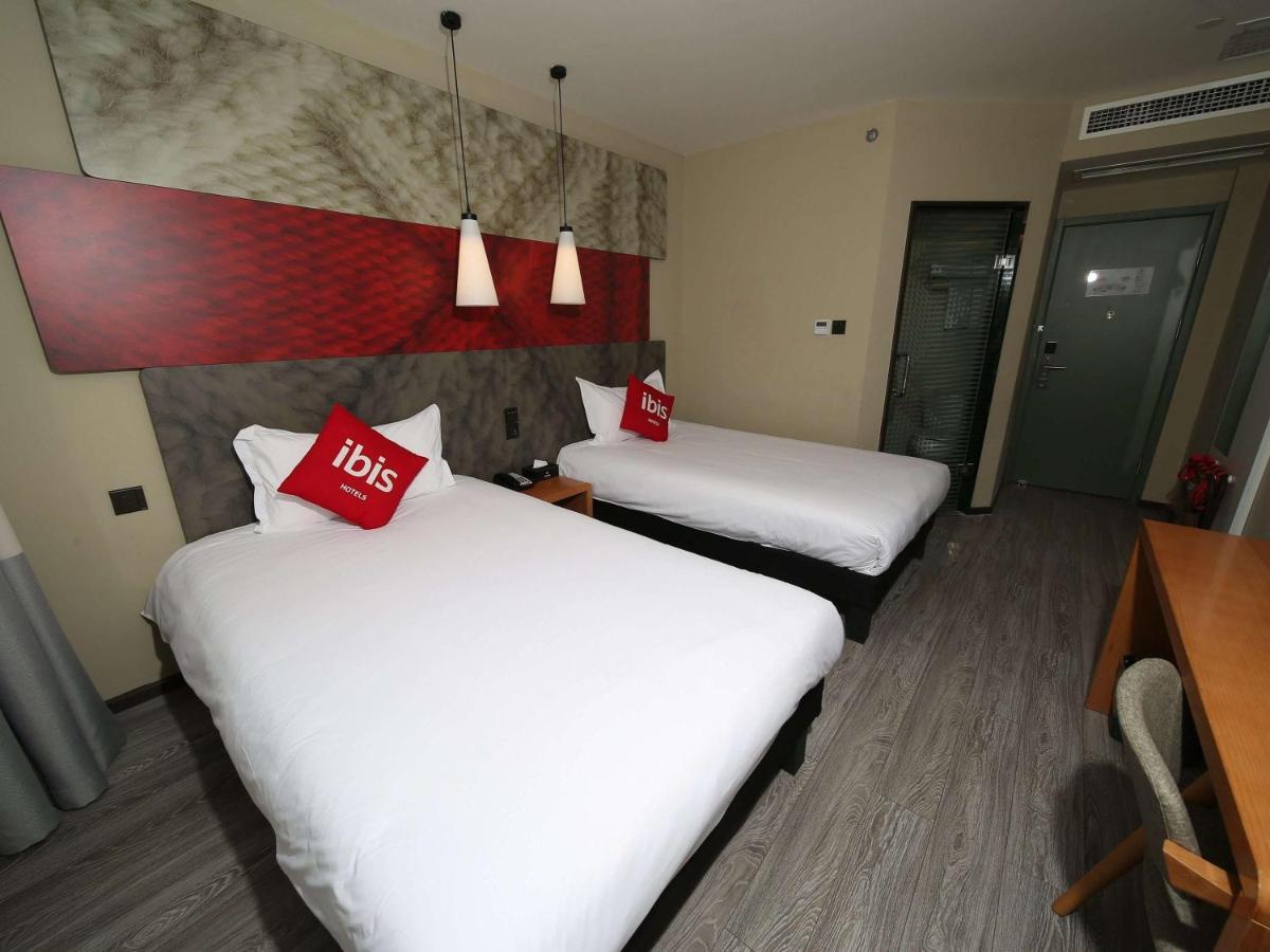 Ibis Chengdu Meizhou Center Exterior photo