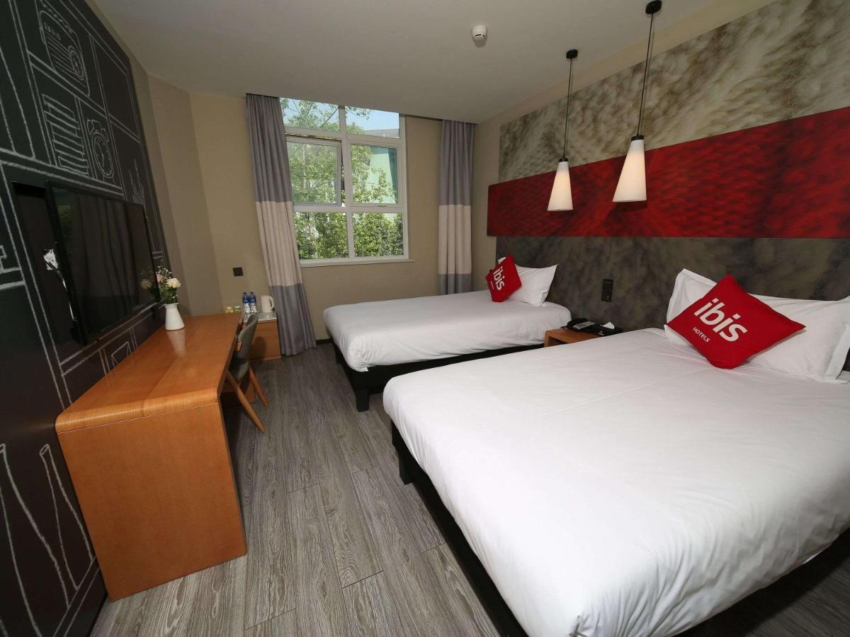 Ibis Chengdu Meizhou Center Exterior photo