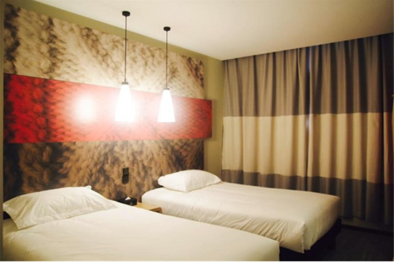 Ibis Chengdu Meizhou Center Exterior photo