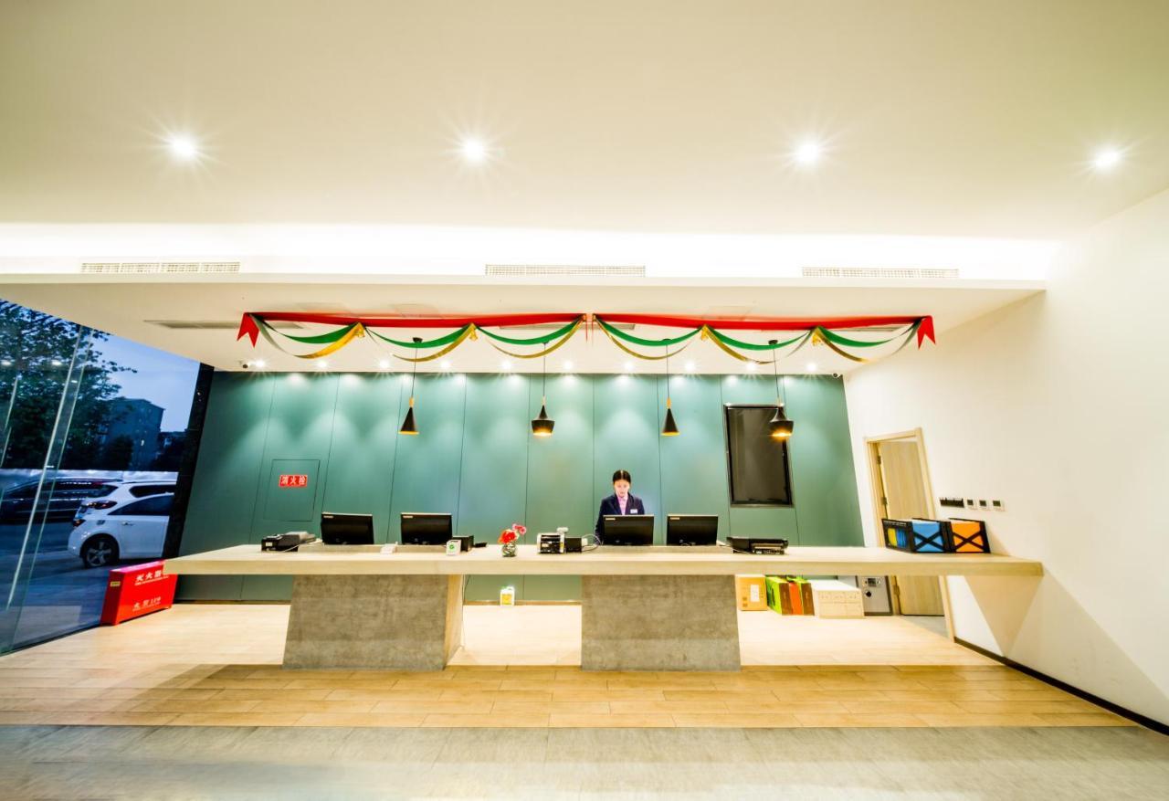 Ibis Chengdu Meizhou Center Exterior photo