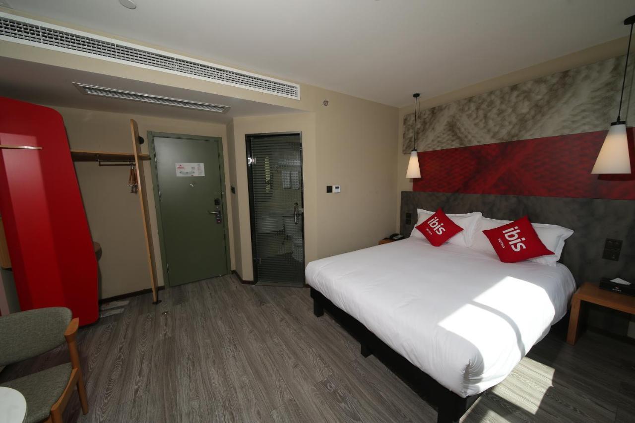 Ibis Chengdu Meizhou Center Exterior photo