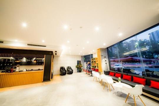 Ibis Chengdu Meizhou Center Exterior photo