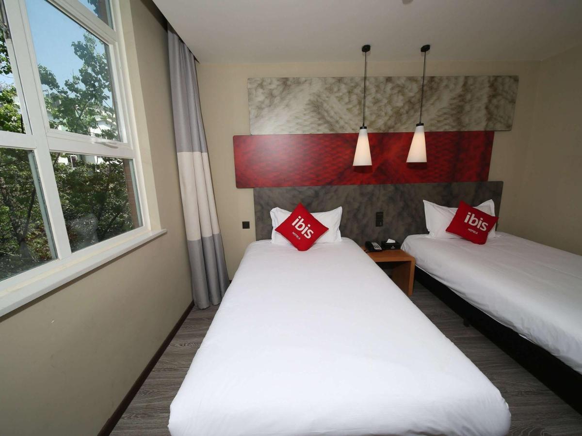 Ibis Chengdu Meizhou Center Exterior photo
