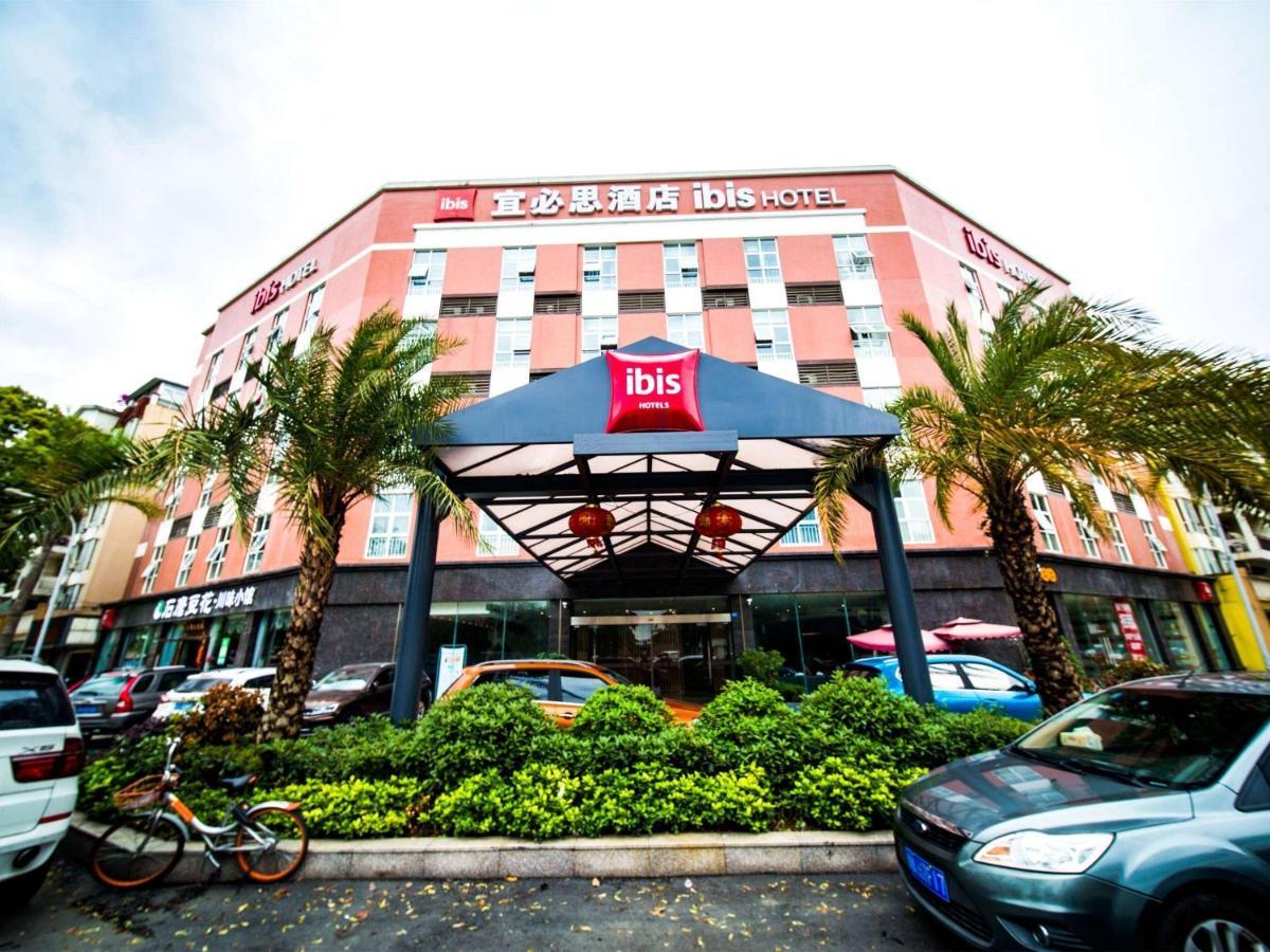 Ibis Chengdu Meizhou Center Exterior photo