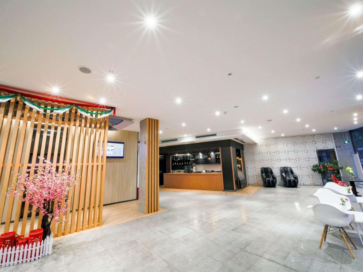 Ibis Chengdu Meizhou Center Exterior photo
