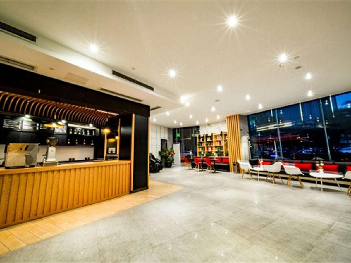 Ibis Chengdu Meizhou Center Exterior photo